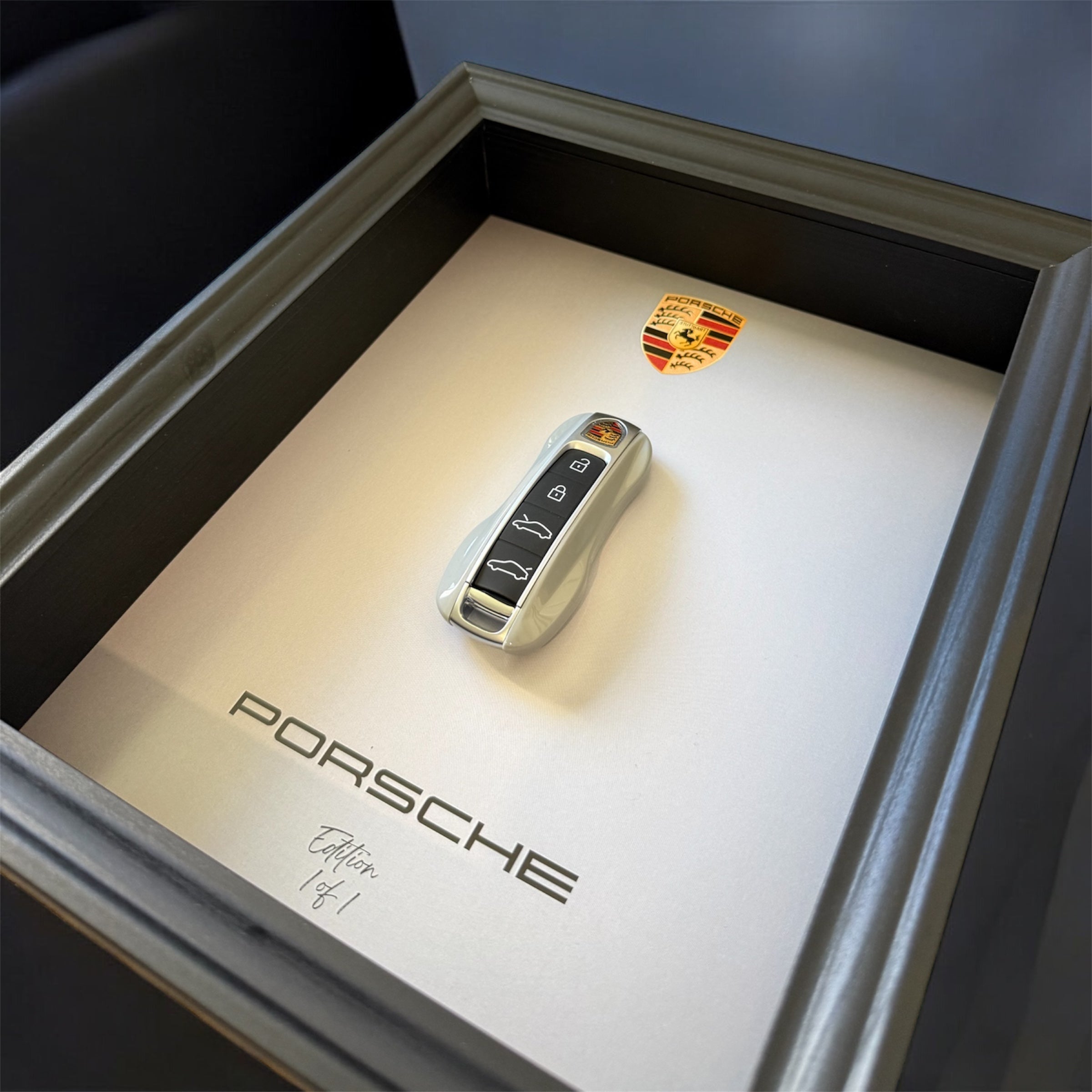 Cadre Porsche Grey- 1 of 1 - Gris Craie Édition