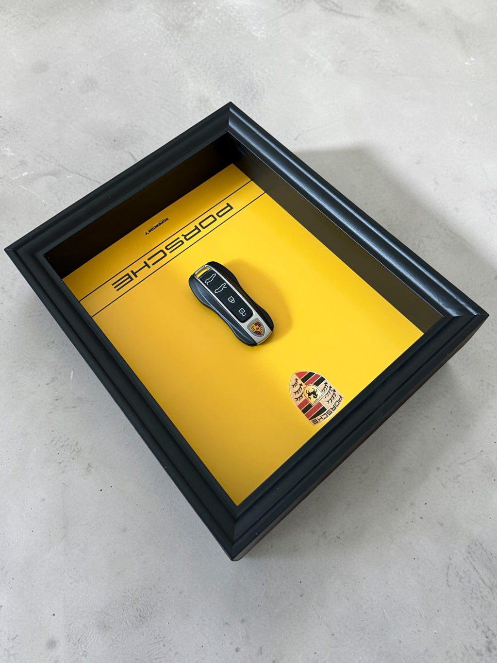 Cadre Porsche 1 of 3 - Racing Yellow