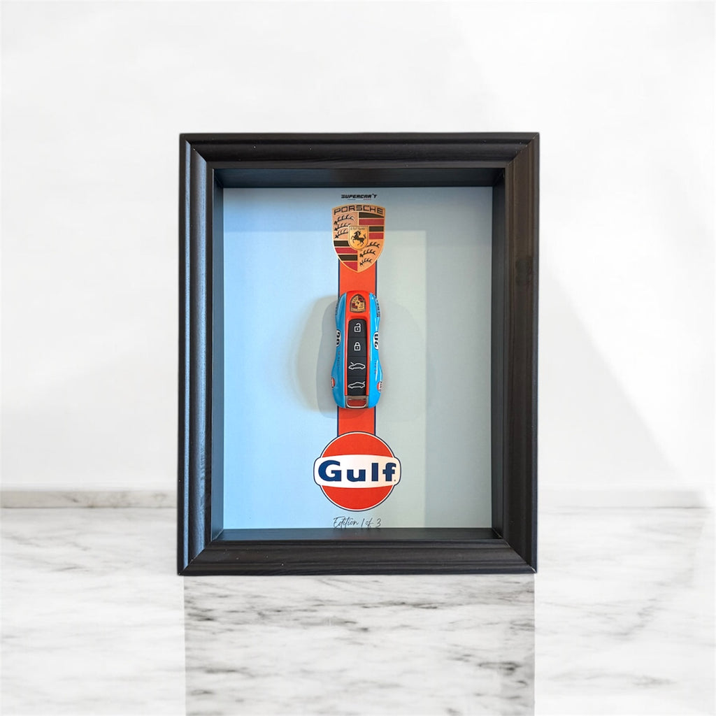 Cadre 1 of 3 - Gulf x Porsche Édition