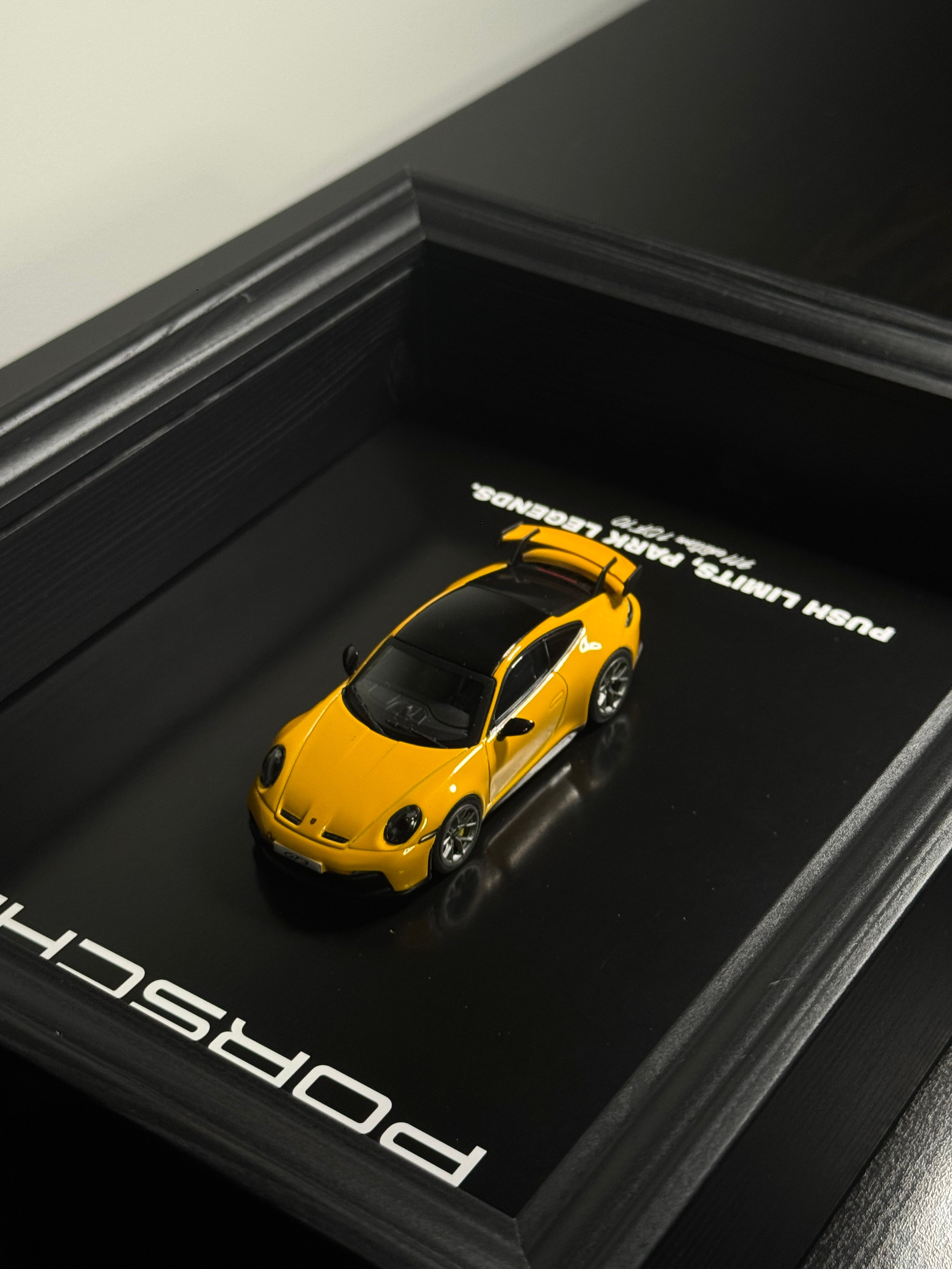 Cadre GT3 - 1 of 10 - Yellow 911 edition