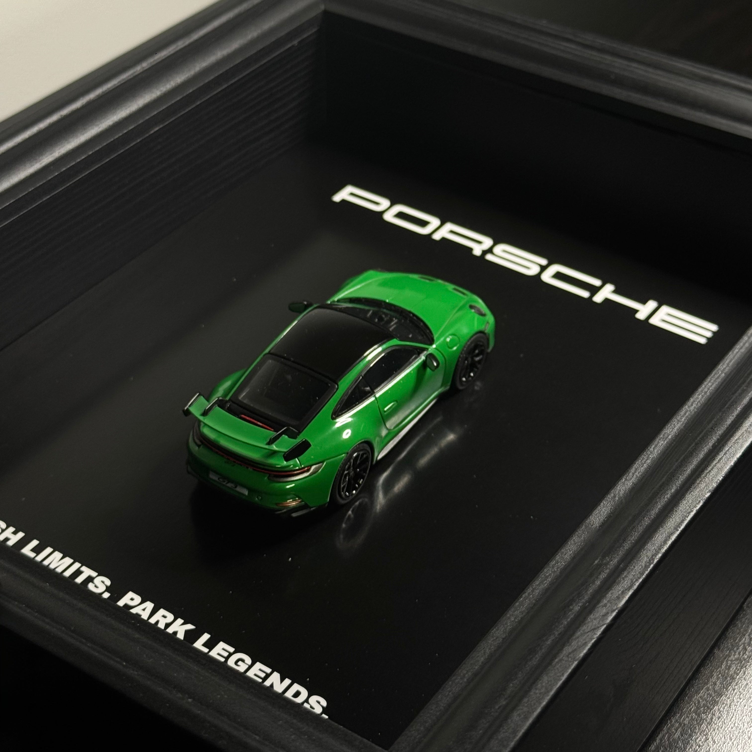 Cadre GT3 - 1 of 10 - Green 911 edition