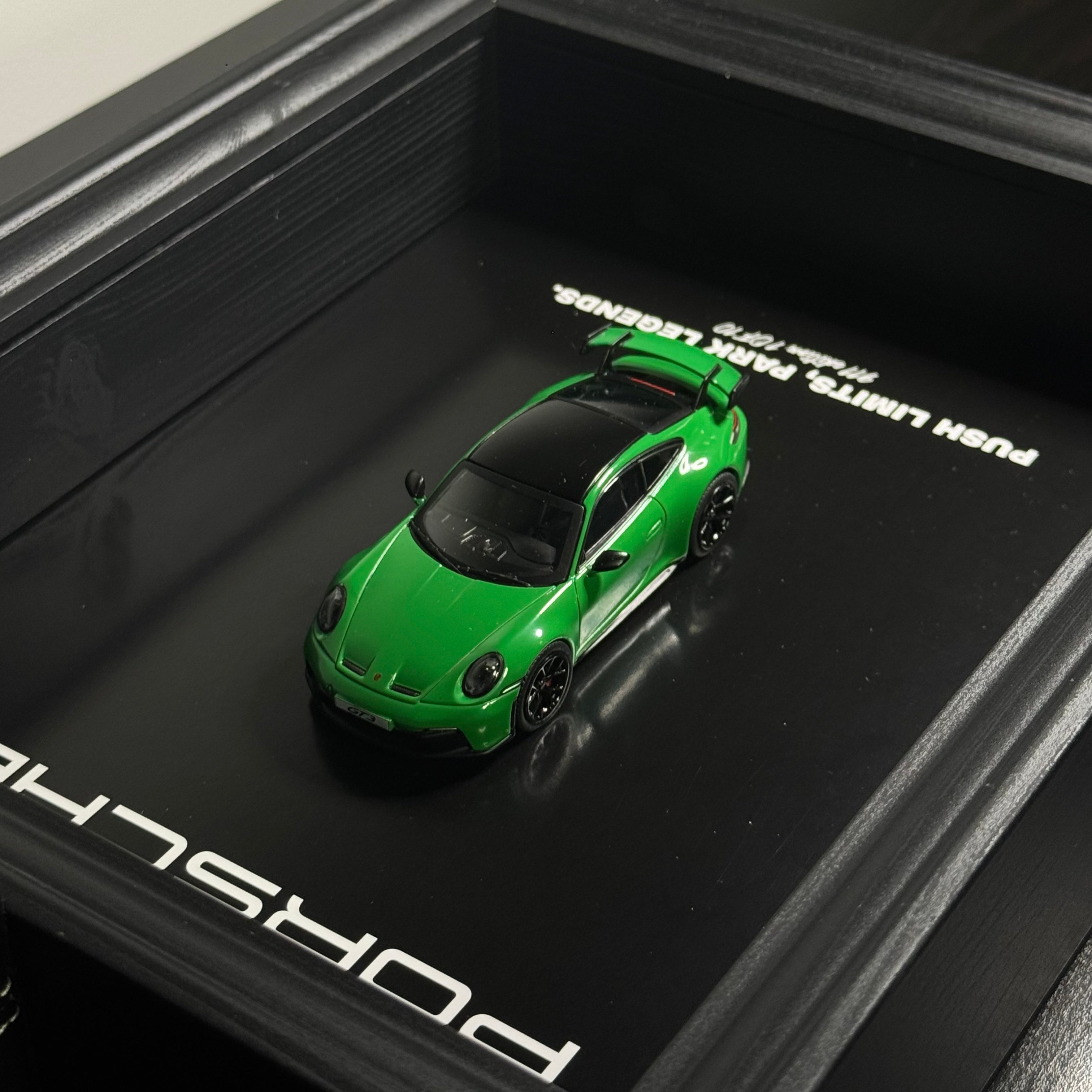 Cadre GT3 - 1 of 10 - Green 911 edition