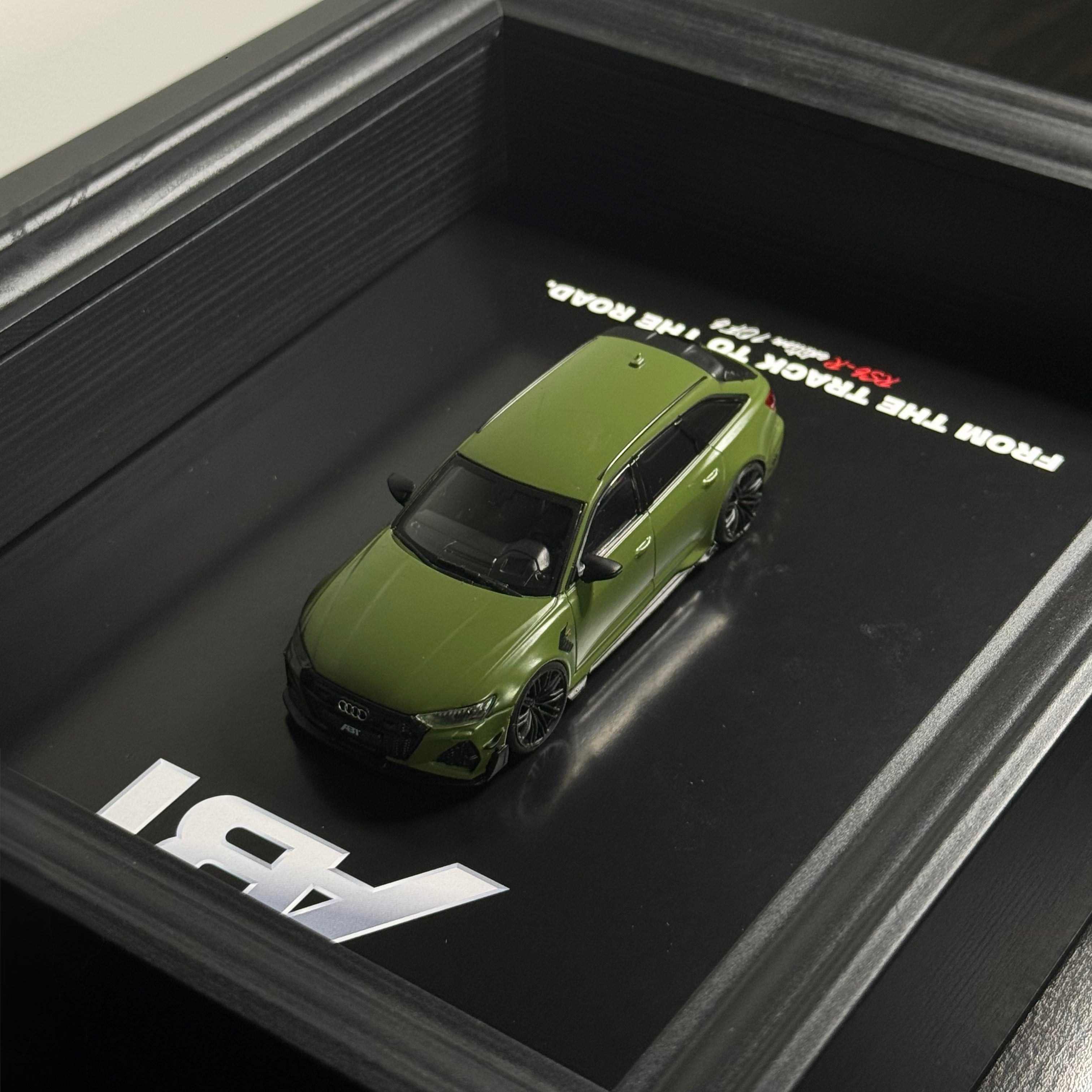 Cadre RS6-R ABT - 1 of 6 - RS6-R edition